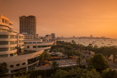 iki otel Beach Road Provinz Chonburi Tayland Pattaya şehir manzarası ile gemi tarzında. Tayland, Pattaya, Kasım, 2018