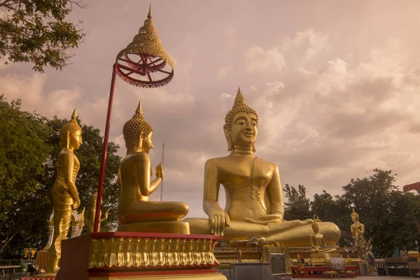 Der Buddha Wat Phra Yai Auf Dem Buddha Berg Der — Stockfoto