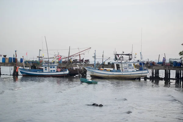 在泰国省春武里府芭堤雅市 Naklua 的渔村的码头 芭堤雅 2018年11月 — 图库照片