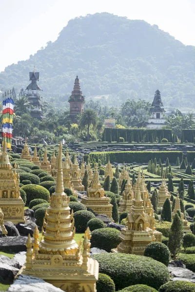 Templos Santuarios Jardín Tropical Nong Nooch Cerca Ciudad Pattaya Provincia —  Fotos de Stock