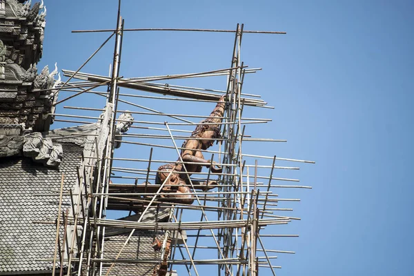 Construcción Obra Talla Madera Santuario Madera Verdad Templo Ciudad Pattaya — Foto de Stock