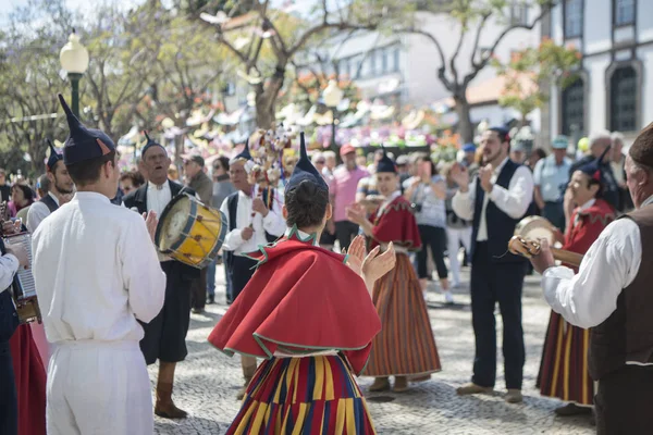 在葡萄牙大西洋马德拉岛丰查尔市举行的 Festa Flor 或春花节上 一个传统的马德拉民俗音乐团体 Madeira Funchal 2018年4月 — 图库照片