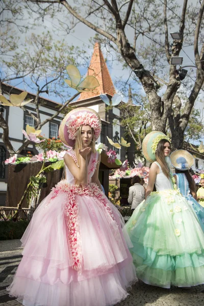 Women Dressed Colorful Clothes Festa Flor Spring Flower Festival City — Stock Photo, Image