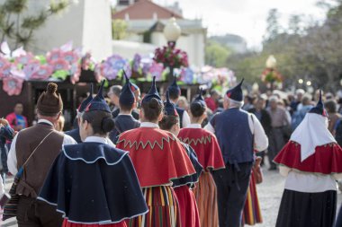 bir traditonal madeira folklor müzik grubu s Festa da Flor veya bahar çiçek Festivali Funchal Şehir Adası Madeira Portekiz Atlantik Okyanusu. Madeira, Funchal, Nisan, 2018