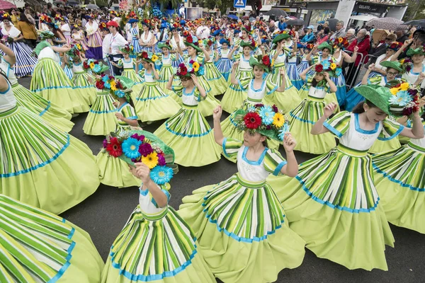 Bambini Vestiti Con Abiti Colorati Alla Festa Flor Festa Dei — Foto Stock