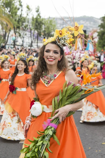 Ženy Sobě Barevné Oblečení Festa Flor Nebo Jarní Květinový Festival — Stock fotografie