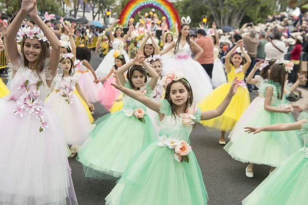 Children Dressed Colorful Clothes Festa Flor Spring Flower Festival City — Stock Photo, Image