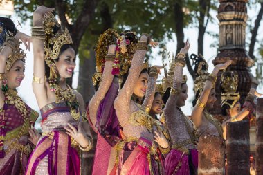 Asya Tayland Sukhothai Loy Krathong geleneği