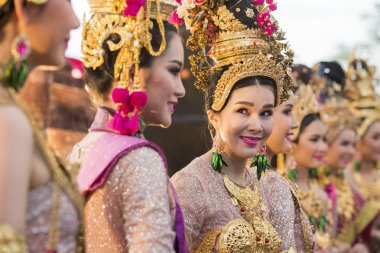 Asya Tayland Sukhothai Loy Krathong geleneği