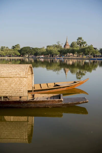 ASIA THAILANDIA SUKHOTHAI FISHINGBOAT — Foto Stock