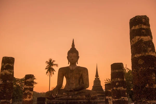 ÁSIA TAILÂNDIA SUKHOTHAI WAT MAHATHAT BUDDHA — Fotografia de Stock