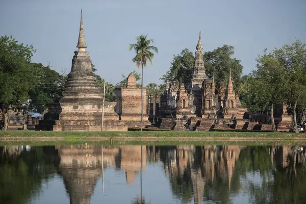 ASIA TAILANDIA SUKHOTHAI WAT MAHATHAT TEMPLO — Foto de Stock