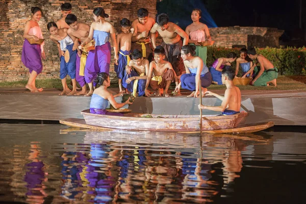 ÁSIA TAILÂNDIA SUKHOTHAI LOY KRATHONG FESTIVAL — Fotografia de Stock