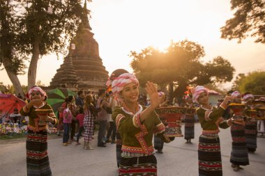 Asya Tayland Sukhothai Loy Krathong geleneği