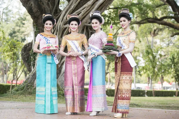 ASIA THAILAND SUKHOTHAI LOY KRATHONG TRADITION — Stock Photo, Image