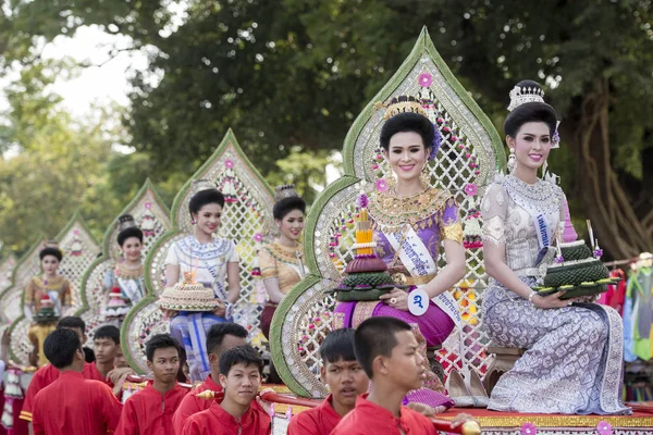 Asien Thailand Sukhothai Loy Krathong tradition — Stockfoto