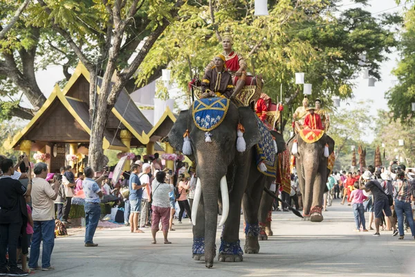 Asya Tayland Sukhothai Loy Krathong geleneği