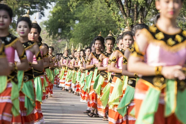 ASIA TAILANDIA SUKHOTHAI LOY KRATHONG TRADICIÓN — Foto de Stock