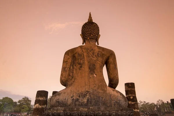 ASIA THAILAND SUKHOTHAI WAT MAHATHAT BUDDHA — Stock Photo, Image