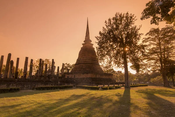 Asijský Thajsko Sukhothajský chrám Stupa — Stock fotografie