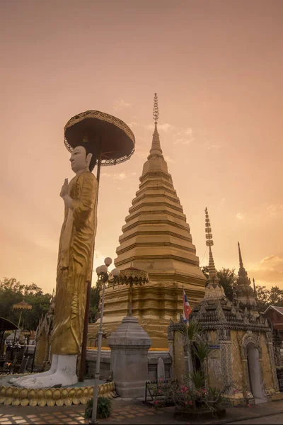 Thaiföld Phrae Wat Phra hogy Chom Chaeng — Stock Fotó