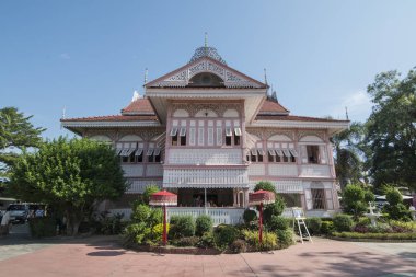 Tayland Phrae Vongburi evi