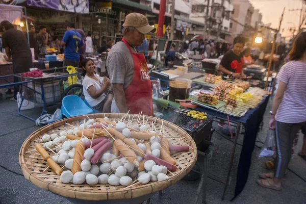 Tailândia Phrae nightmarket alimentos — Fotografia de Stock