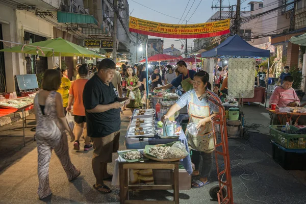 THAÏLANDE PHRAE MARCHÉ DU NUIT — Photo