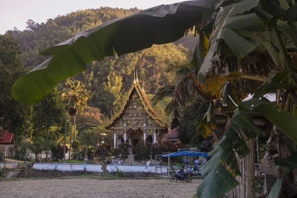 Thailand Phrae Wat Khuha — Stockfoto
