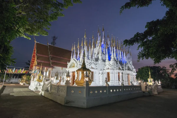 Thailand phrae wat pong sunan tempel — Stockfoto