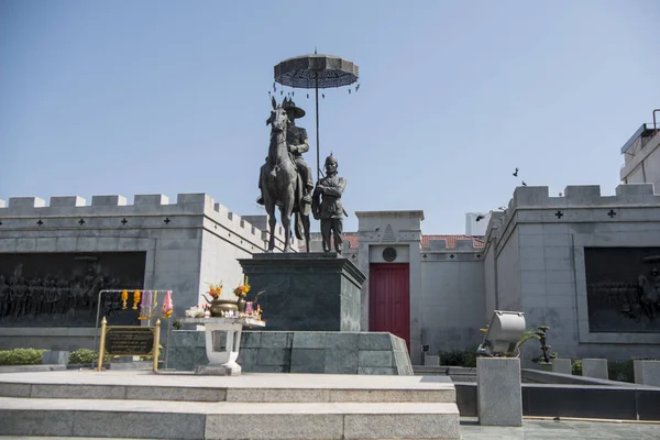 THAÏLANDE PHITSANULOK PHRAYA CHAKRI MONUMENT — Photo