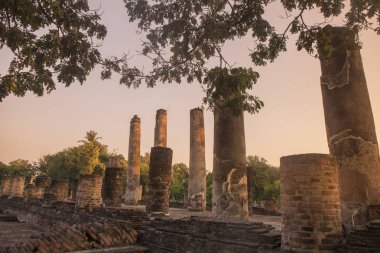 Tayland Phitsanulok Chandra Sarayı Harabeleri