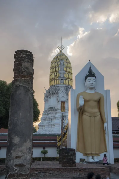 THAÏLANDE PHITSANULOK WAT RATANA MAHATHAT — Photo