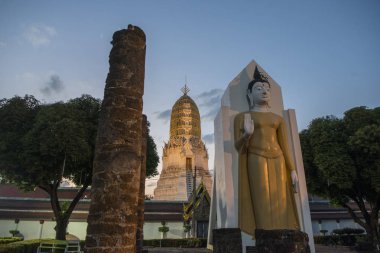 Tayland Phitsanulok Wat Ratana Mahathat