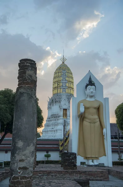 Tayland Phitsanulok Wat Ratana Mahathat