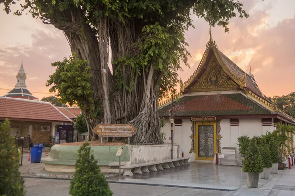 TAILANDIA PHITSANULOK WAT RATANA MAHATHAT —  Fotos de Stock