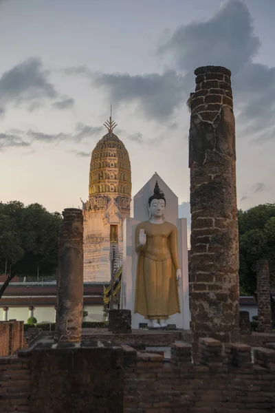 THAILAND PHITSANULOK WAT RATANA MAHATHAT — Stock Photo, Image