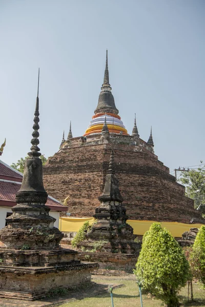 Thailand Phitsanulok wat Racha Burana tempel — Stockfoto