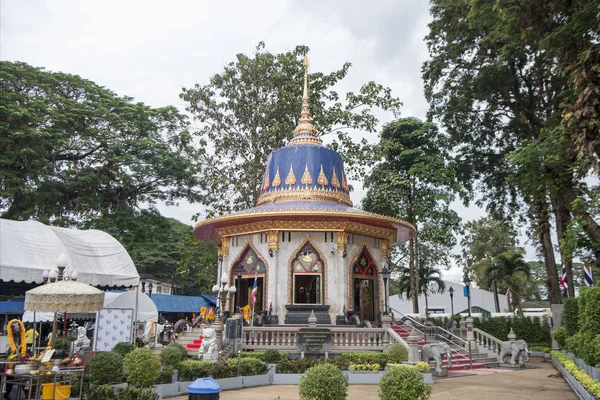 THAILAND CHANTHABURI CITY KING TAKSIN SHRINE — Stock Photo, Image