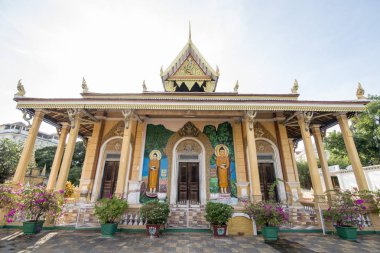 Kamboçya Battambang Wat Kandal Tapınağı