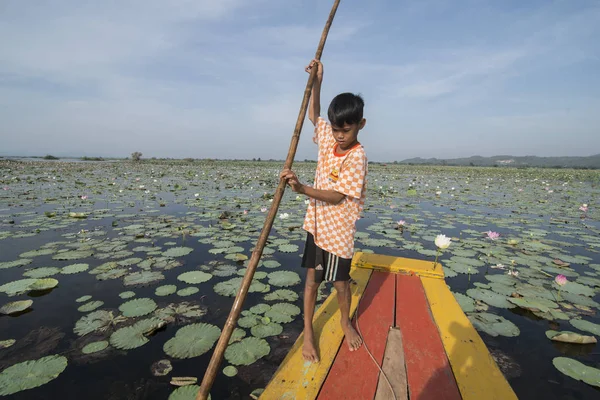 CAMBODIA BATTAMBANG KAMPING POUY LAKE — Stock Photo, Image