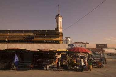 Kamboçya Battambang Psar Nat Pazarı