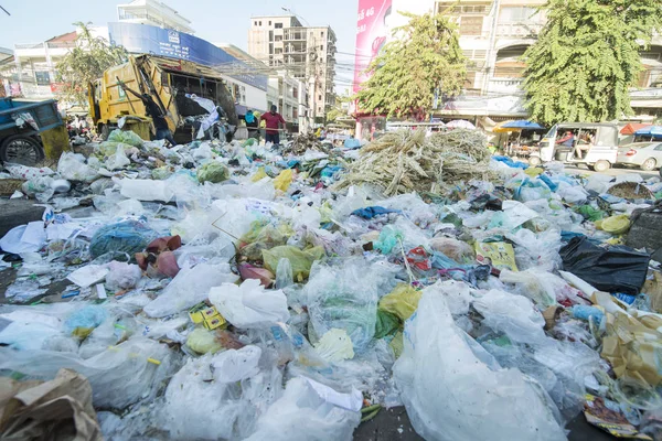 Kambodja Battambang avfall plast — Stockfoto