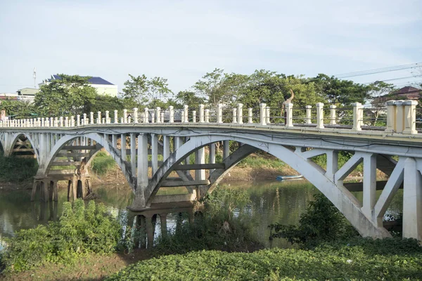 カンボジア バッタンバン オールド ブリッジ — ストック写真
