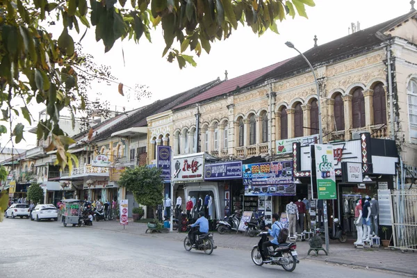 CAMBODIA BATTAMBANG EDIFICIOS COLONIALES — Foto de Stock