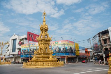 Kuzey Tayland 'daki Chiang Rai şehrindeki saat kulesi. Tayland, Chiang Rai, Kasım 2019