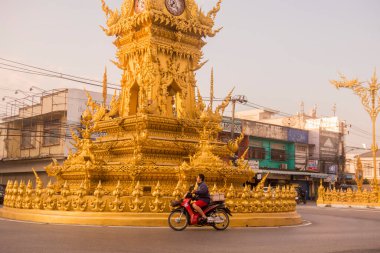 Kuzey Tayland 'daki Chiang Rai şehrindeki saat kulesi. Tayland, Chiang Rai, Kasım 2019