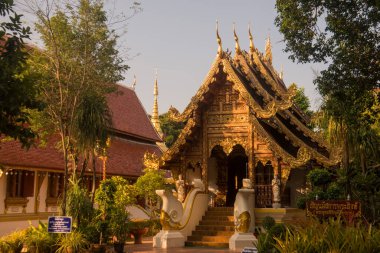 Kuzey Tayland 'daki Chiang Rai şehrindeki Wat Phra Singh Tapınağı. Tayland, Chiang Rai, Kasım 2019