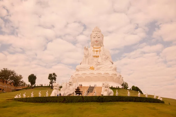 Nagy Buddha Wat Huay Pla Kang Ban Chiang Rai Városában — Stock Fotó