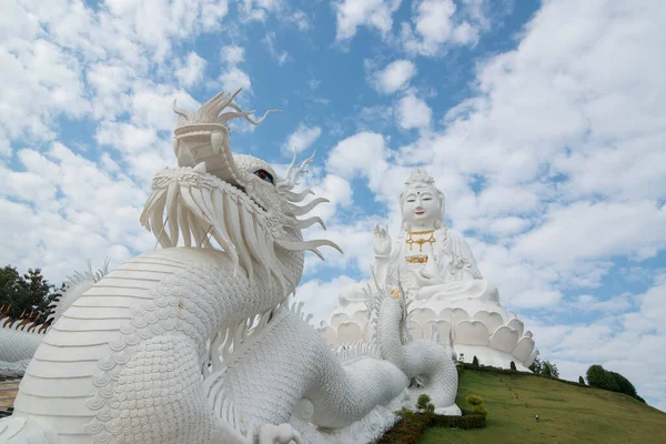 Wielki Budda Wat Huay Pla Kang Mieście Chiang Rai Północnej — Zdjęcie stockowe